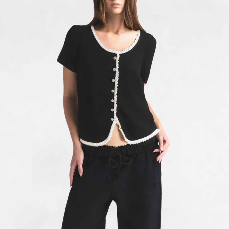 Lace-Edged Straight-Shoulder Short Sleeves
