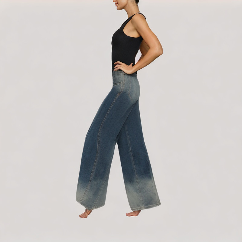 Distressed Loose Jeans